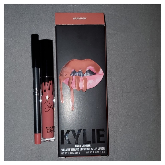 Kylie Cosmetics Velvet Lip Kit in Harmony